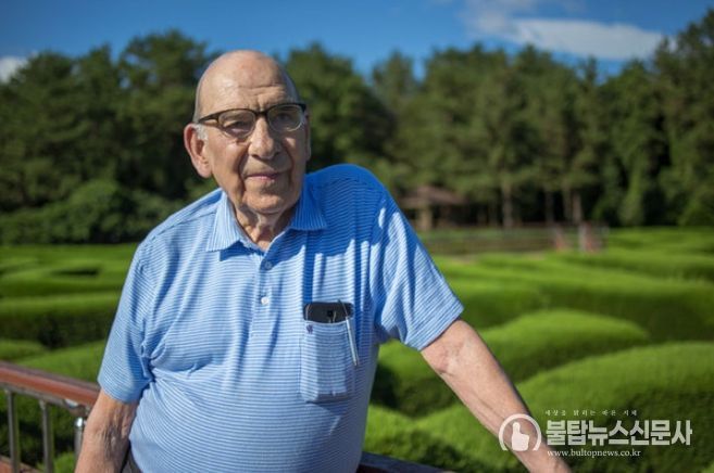 故 프레드릭 더스틴(국민포장)