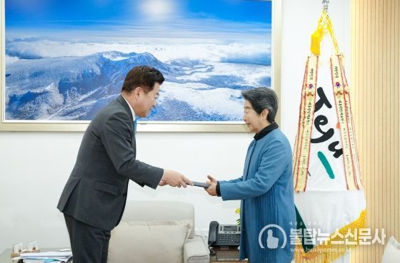 제주문학관 제3대 명예관장 김순이 전 제주문화원 원장-시인 위촉