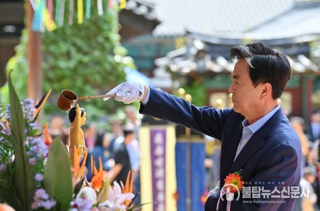 충남도, “부처님 대자대비 온 세상 가득하길”