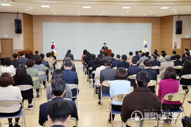 윤건영 교육감, 11월 월례조회 실시